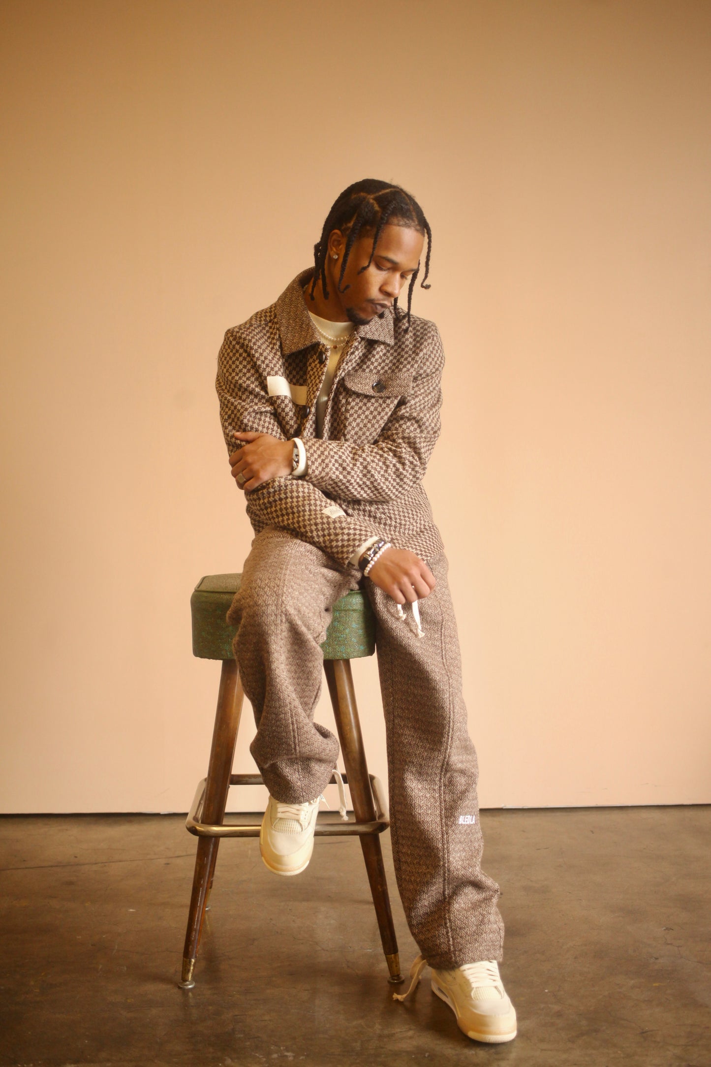 Pleated Wool Trouser - Mocha